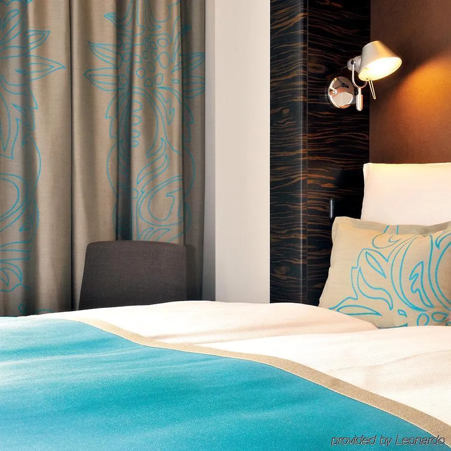 Motel One Salzburg-Sued 3*, Salzburg
